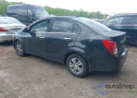 2014 Chevrolet Sonic Lt Auto z USA, uszkodzony, nr VIN 1G1JC5SB4E4146630